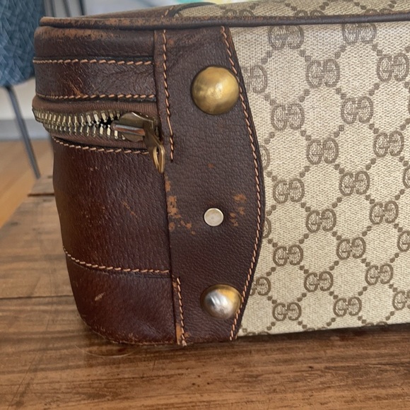 SOLD!! Authentic vintage Gucci suitcase with luggage tag - Picture 10 of 16